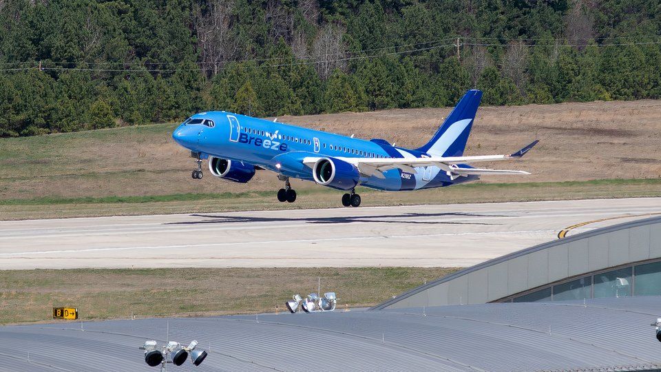 Η Breeze Airways προγραμματίζει τις πτήσεις της New Orleans-Las Vegas &amp; επαναλαμβάνει την υπηρεσία του Λος Άντζελες το επόμενο έτος