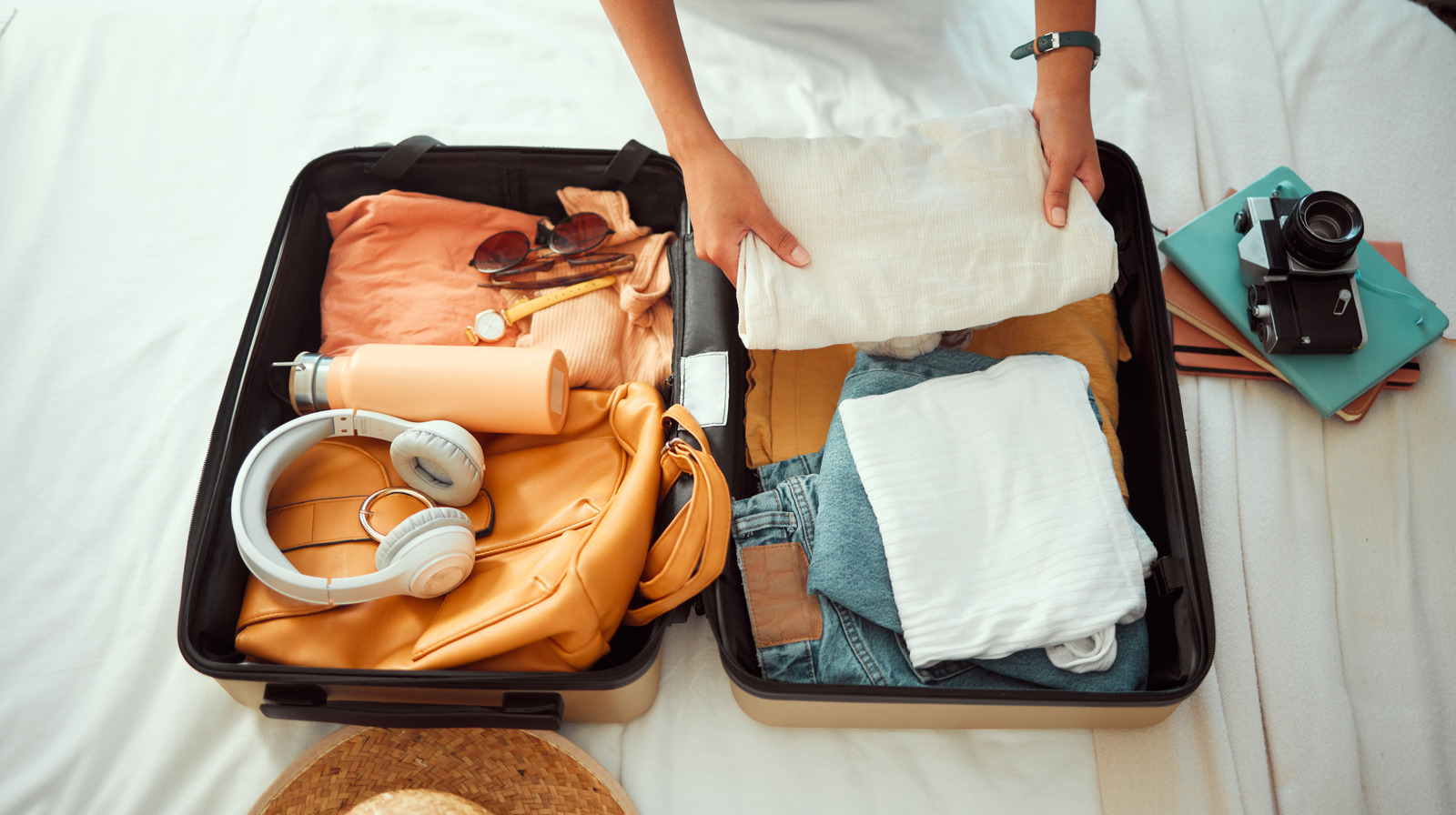 Αυτή η μέθοδος συσκευασίας από ιούς μπορεί να σας βοηθήσει να εξοικονομήσετε χώρο στις αποσκευές σας ενώ εξακολουθείτε να είστε καλός